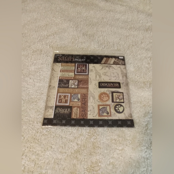 Safari Themed Scrapbook Page Kit - Picture 1 of 11